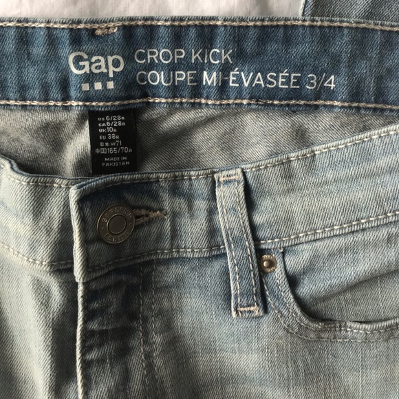 👖 GAP crop kick 3/4 jeans w/ light distress 6/28R - Picture 2 of 4